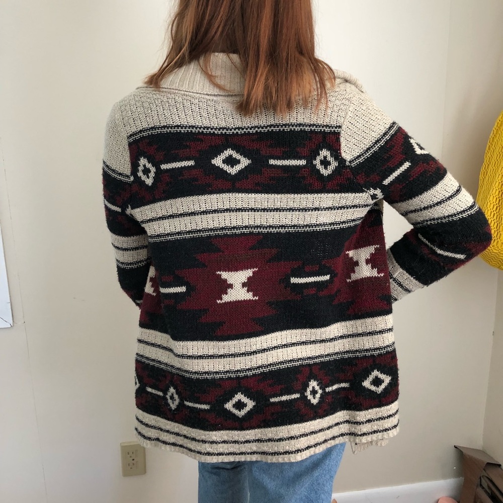 Knit Patterned Cardigan - Picture 4 of 5